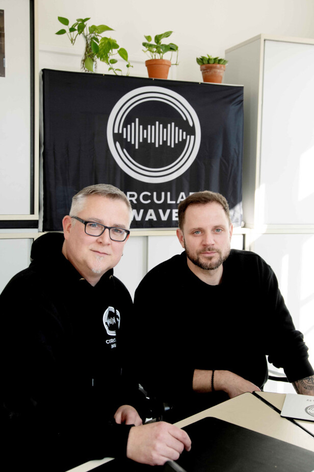 Mathias Blühdorn und Benjamin Voß Circular Wave